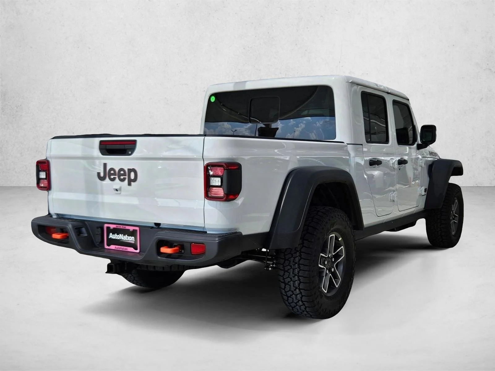 New 2026 Bright White Clear-Coat Exterior Paint Jeep Mojave image 2