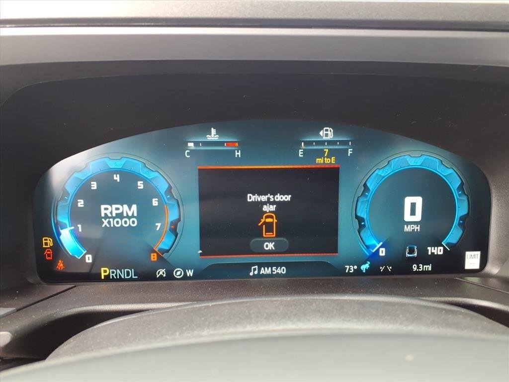 New 2025 Carbonized Gray Metallic Ford Outer Banks® image 28
