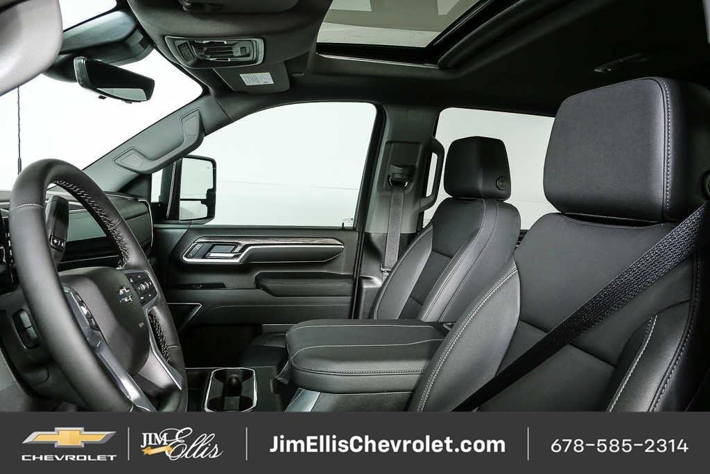 2026 Chevrolet Silverado 2500 HD LTZ - Photo 6