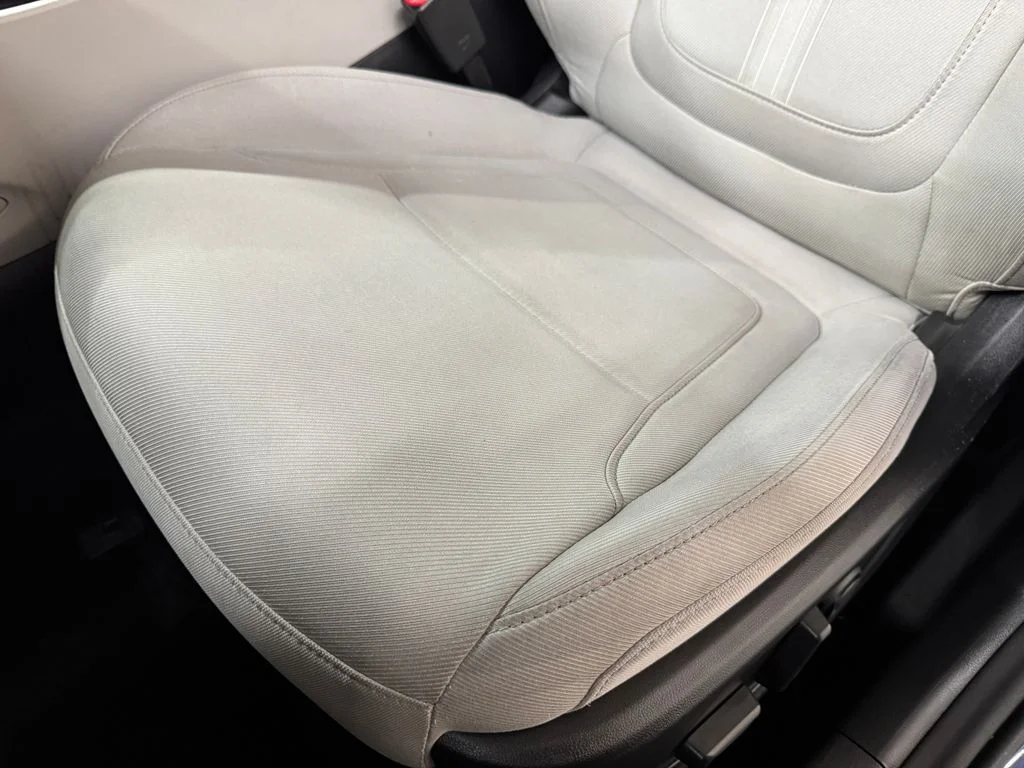 Used 2025 Blue Hyundai SEL image 17