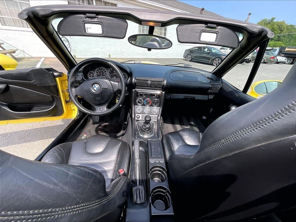 Used 1999 Yellow BMW Base image 17