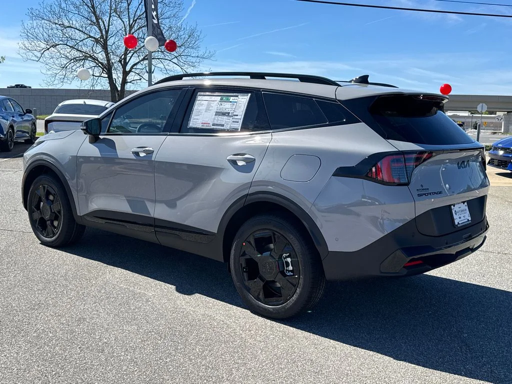 New 2026 Wolf Gray Kia X-Line image 5