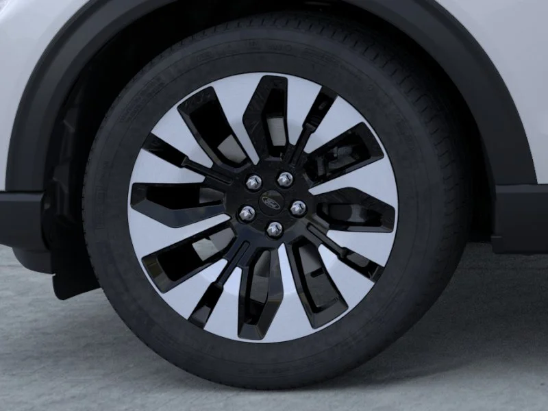 New 2026 White Ford Platinum image 42