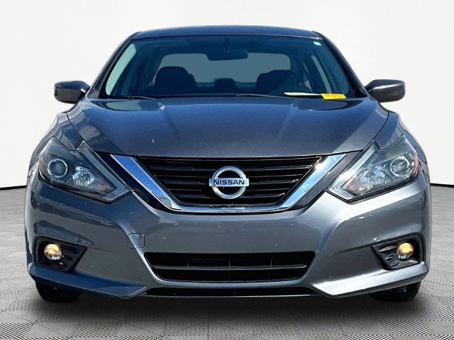 Used 2018 Gun Metallic Nissan 2.5 SR image 2