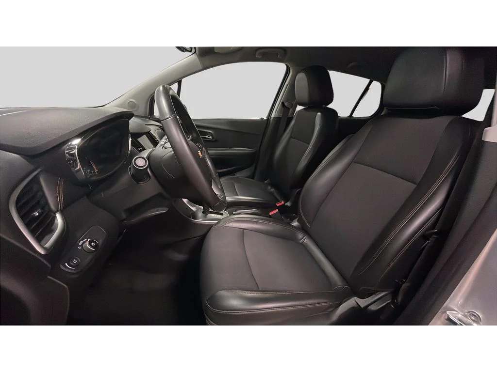 Used 2020 Silver Ice Metallic Chevrolet LT image 12