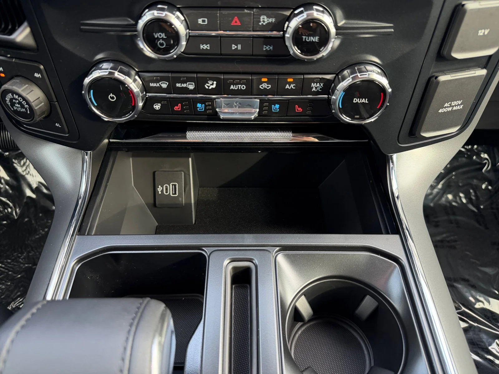 New 2026 Marsh Gray Ford LARIAT image 22