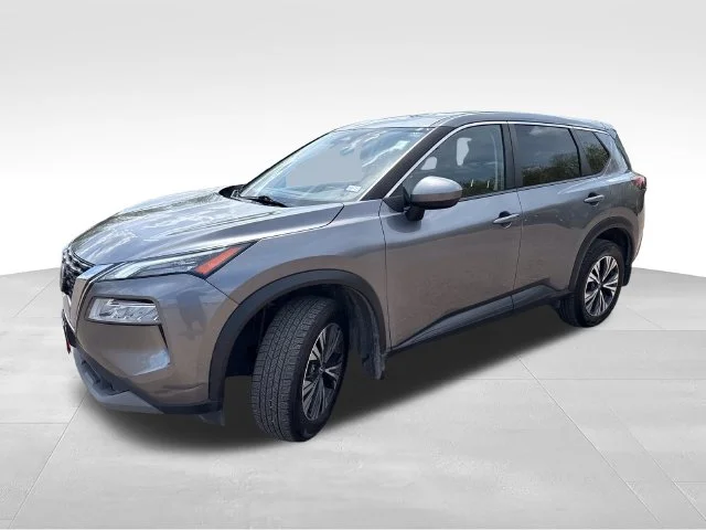 Used 2023 Gray Nissan SV image 4