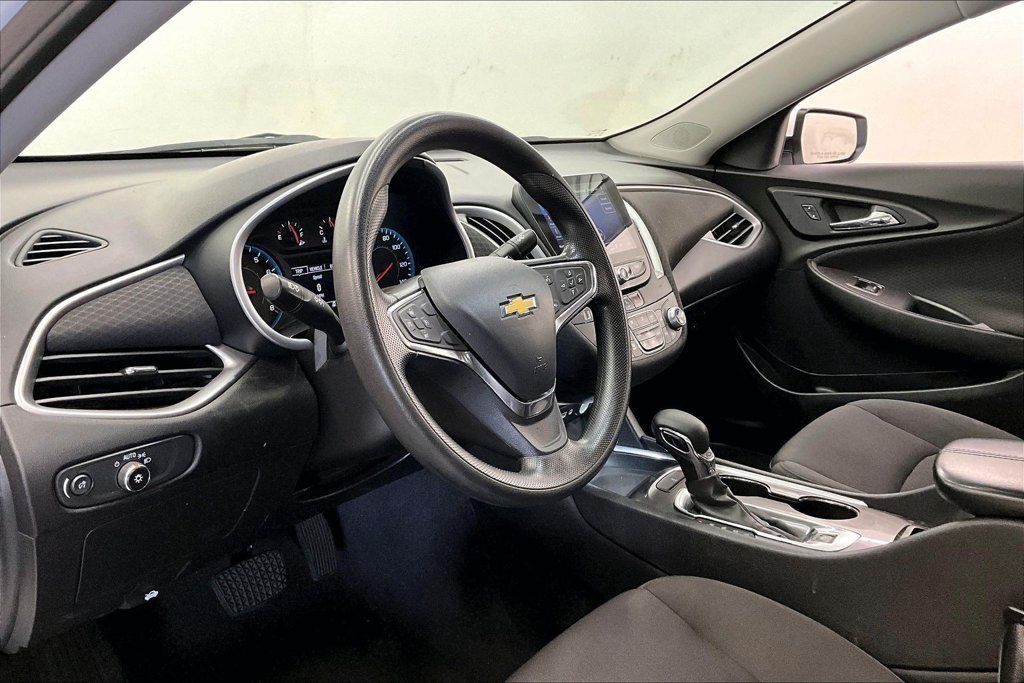 2022 Chevrolet Malibu 1LT - Photo 13