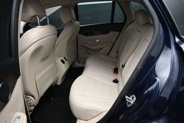 Used 2022 Blue Mercedes-Benz GLC 300 image 10