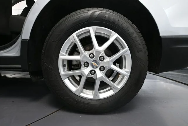 Used 2022 Silver Chevrolet LT image 13