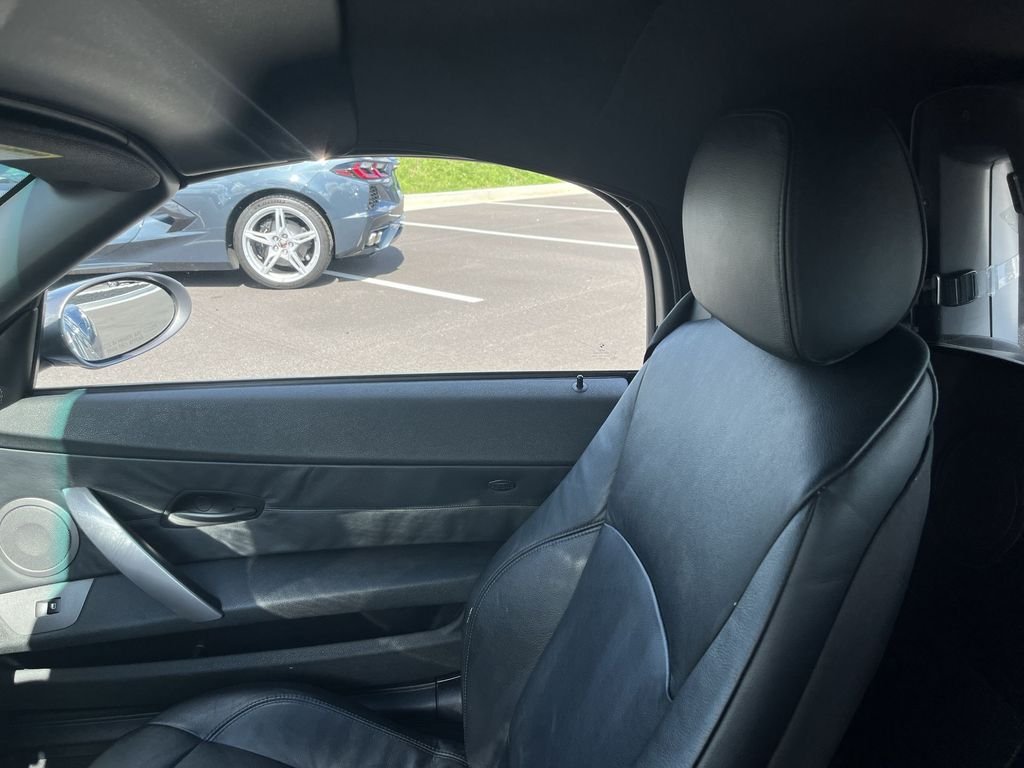 Used 2004 Gray BMW 2.5i image 20