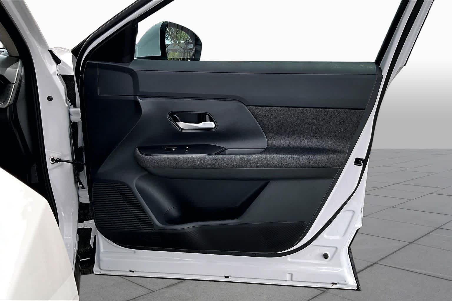 Used 2025 Fresh Powder Nissan SV image 23