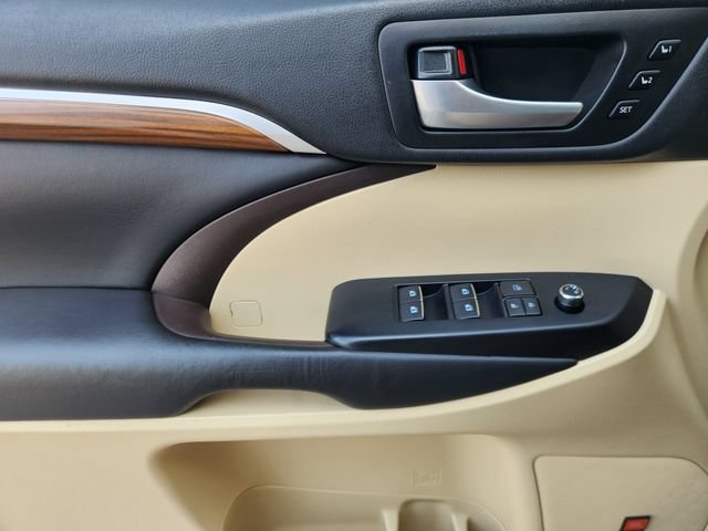 Used 2019 White Toyota Limited image 26