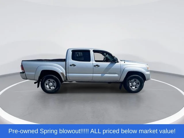 Used 2013 Silver Toyota SR5 image 9