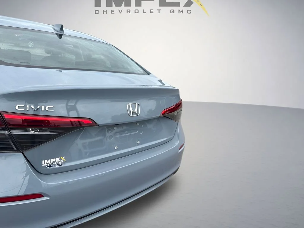 Used 2023  Honda EX image 34