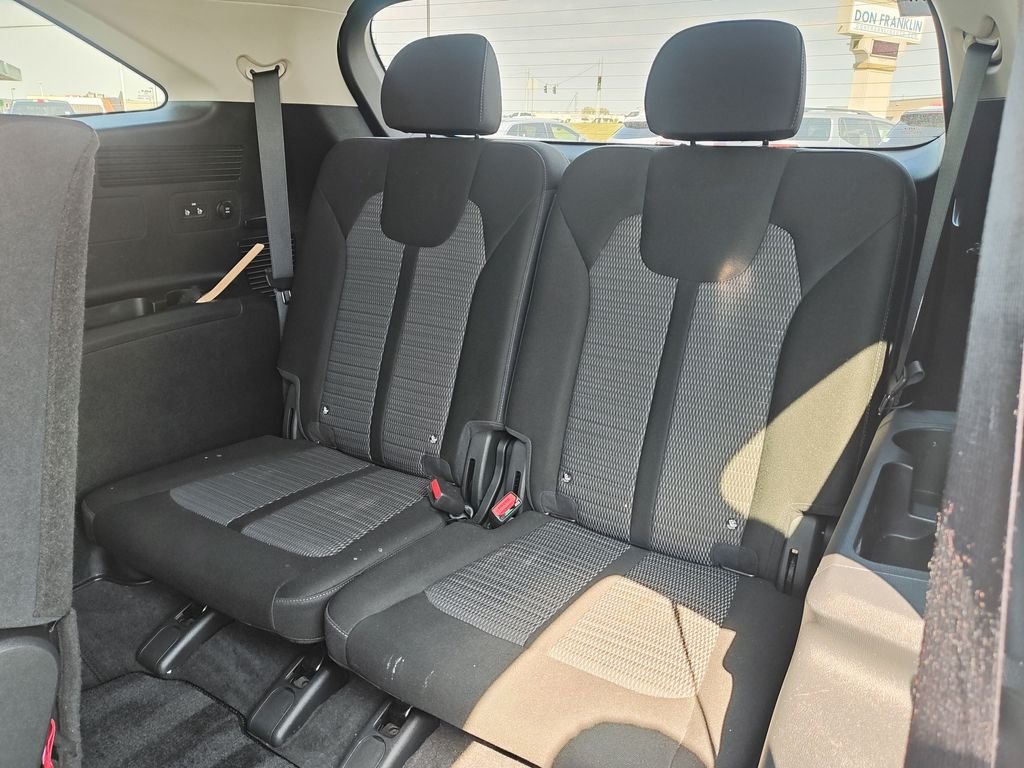 Used 2025 White Kia LX image 24