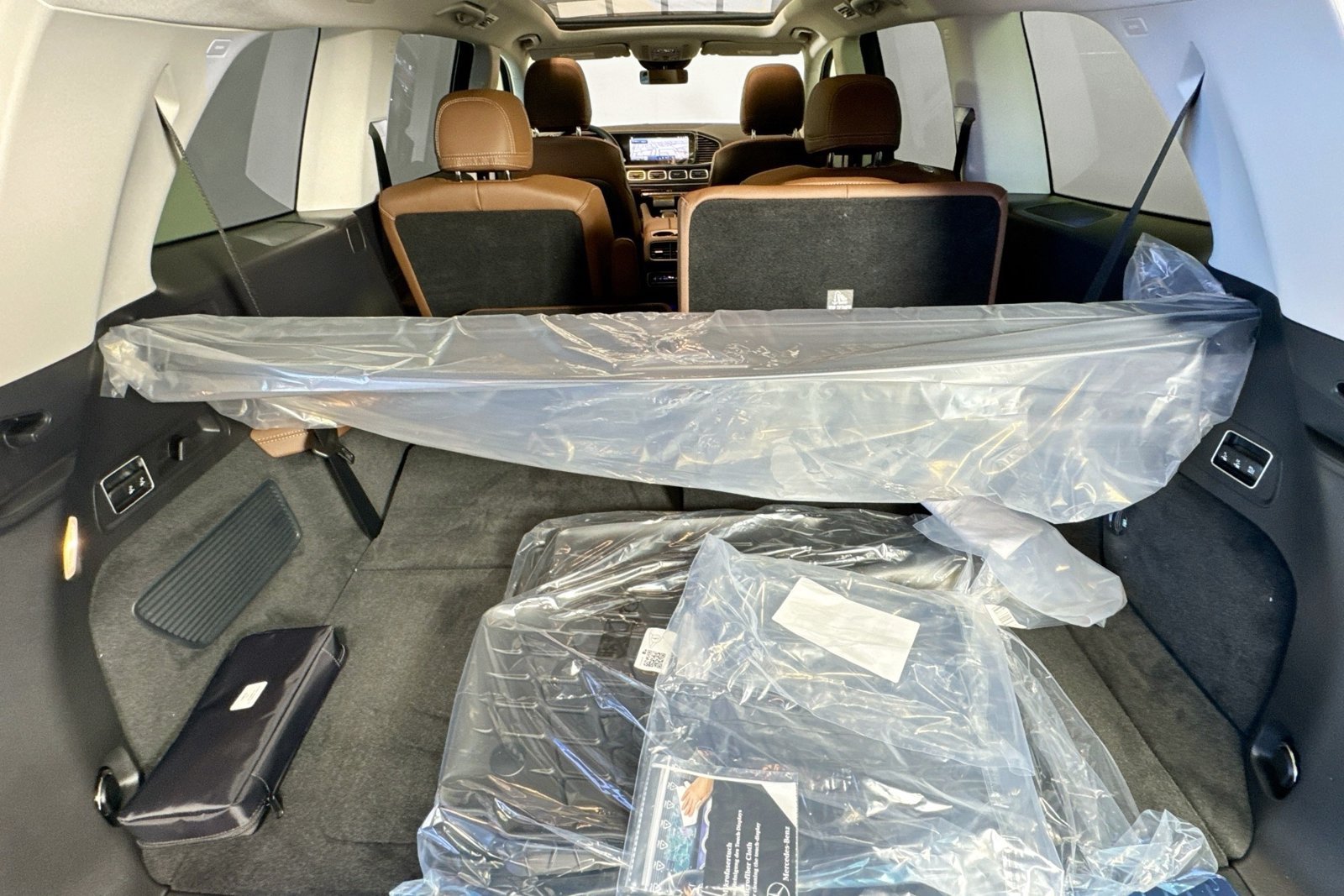 New 2026 Twilight Blue Metallic Mercedes-Benz GLS 450 image 24