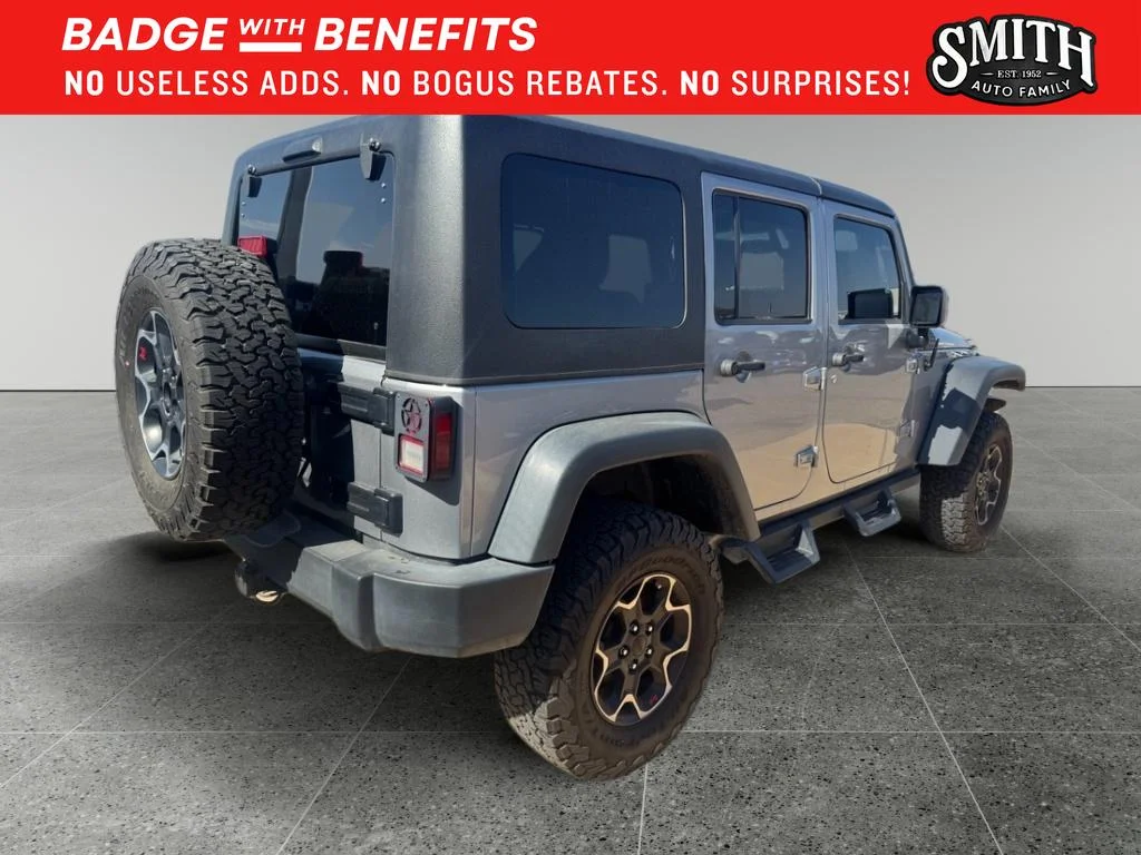 Used 2017 Billet Silver Metallic Clearcoat Jeep Sport image 8