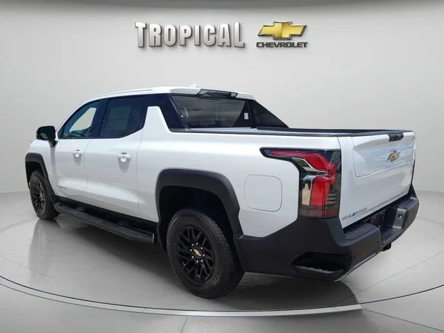 New 2026 Summit White Chevrolet LT - Extended Range image 3
