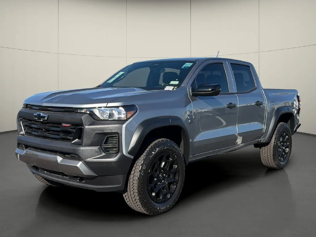New 2026 Sterling Gray Metallic Chevrolet Trail Boss image 3