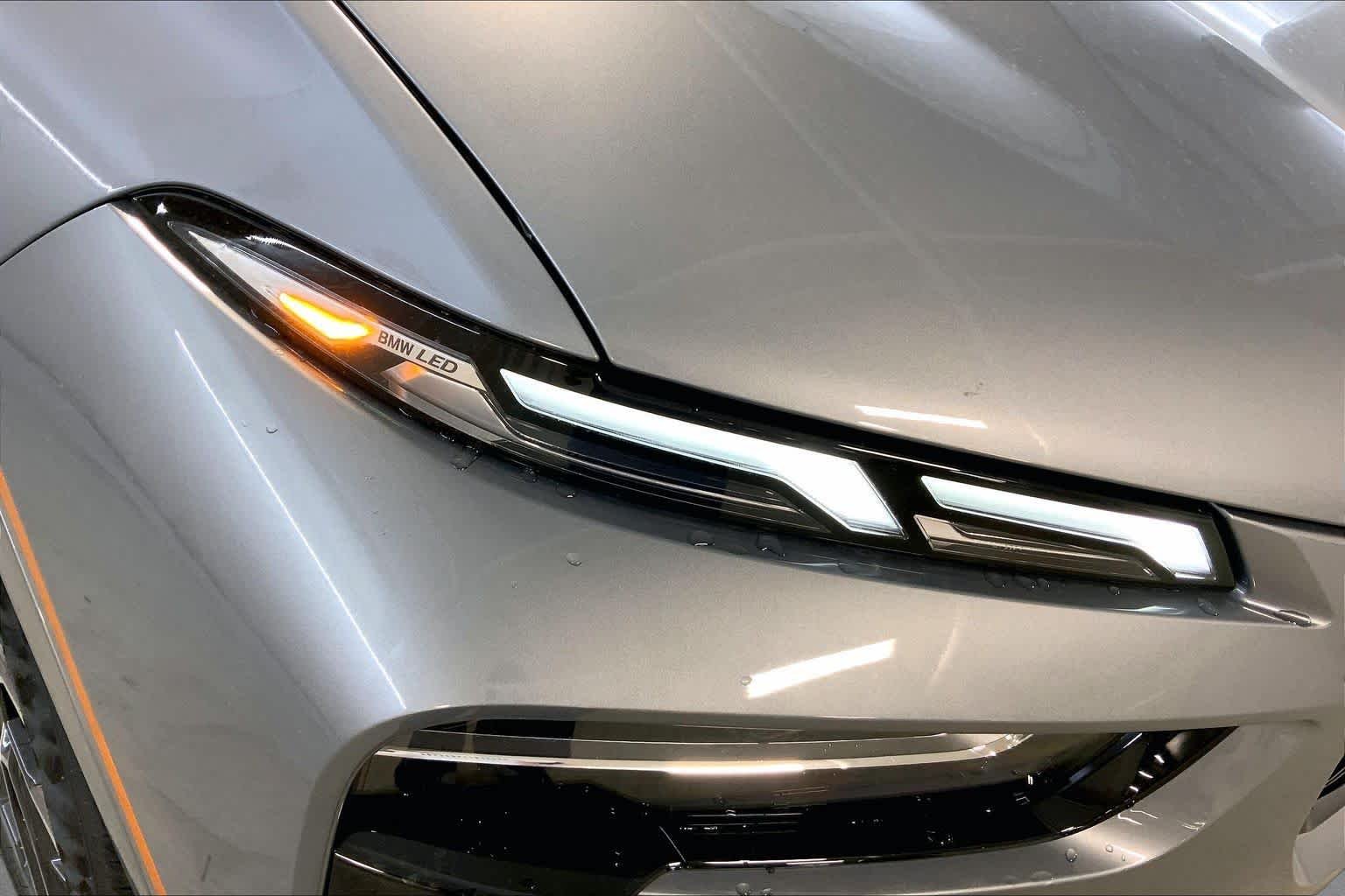 New 2027 Skyscraper Grey Metallic BMW M60i image 13