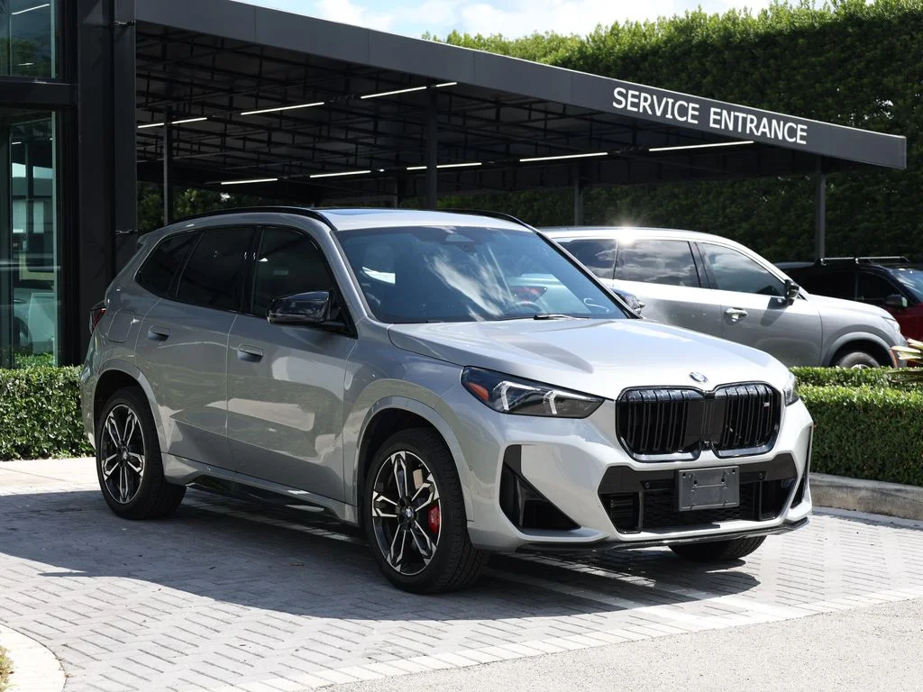 Used 2026 Silver BMW M35i image 2
