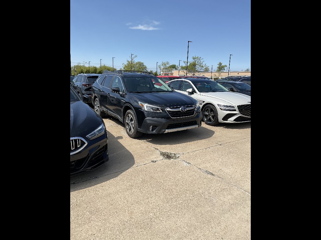 2021 Subaru Outback Limited's photo