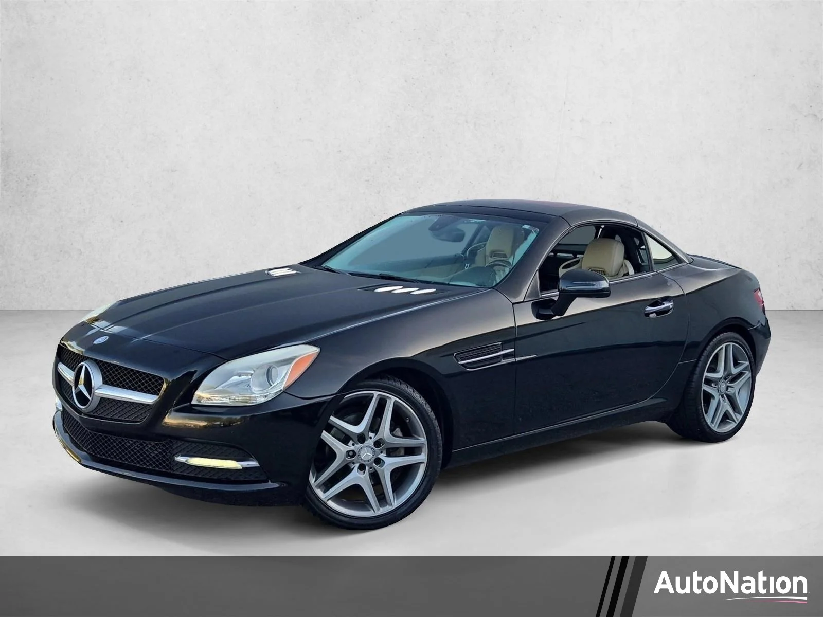Used 2014 Black Mercedes-Benz SLK 250 image 1
