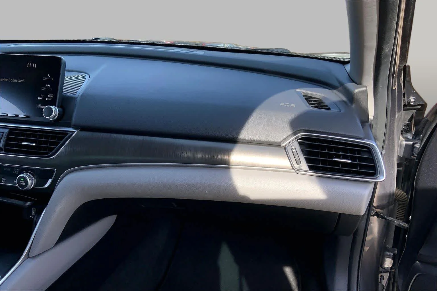 Used 2019 Modern Steel Metallic Honda LX 1.5T image 16