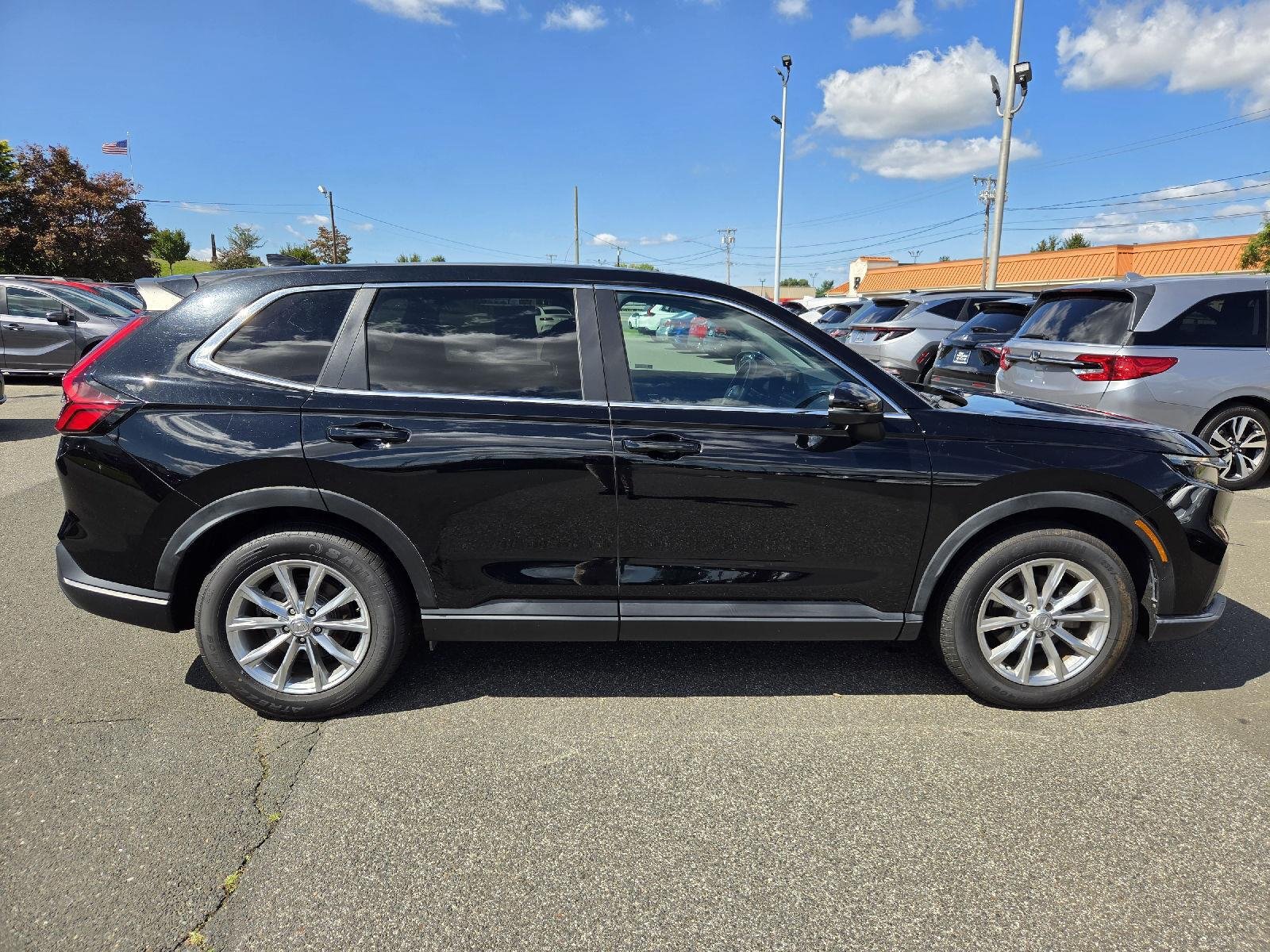 Used 2023 Crystal Black Pearl Honda EX image 5