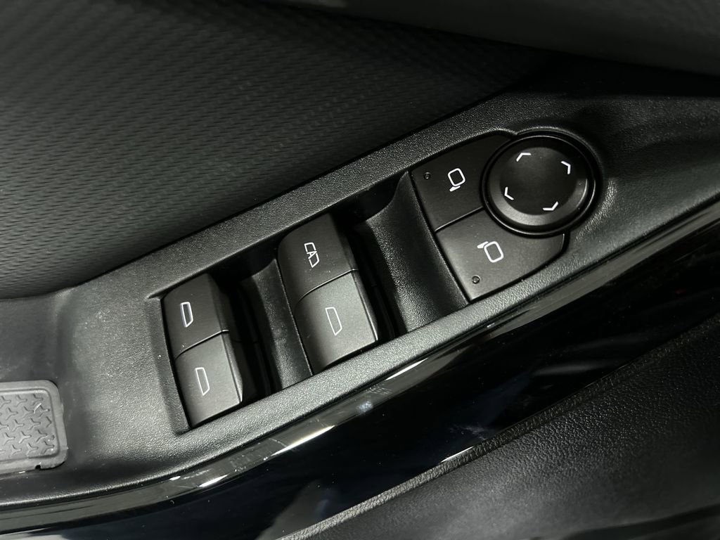 2026 Chevrolet Equinox LT - Photo 15