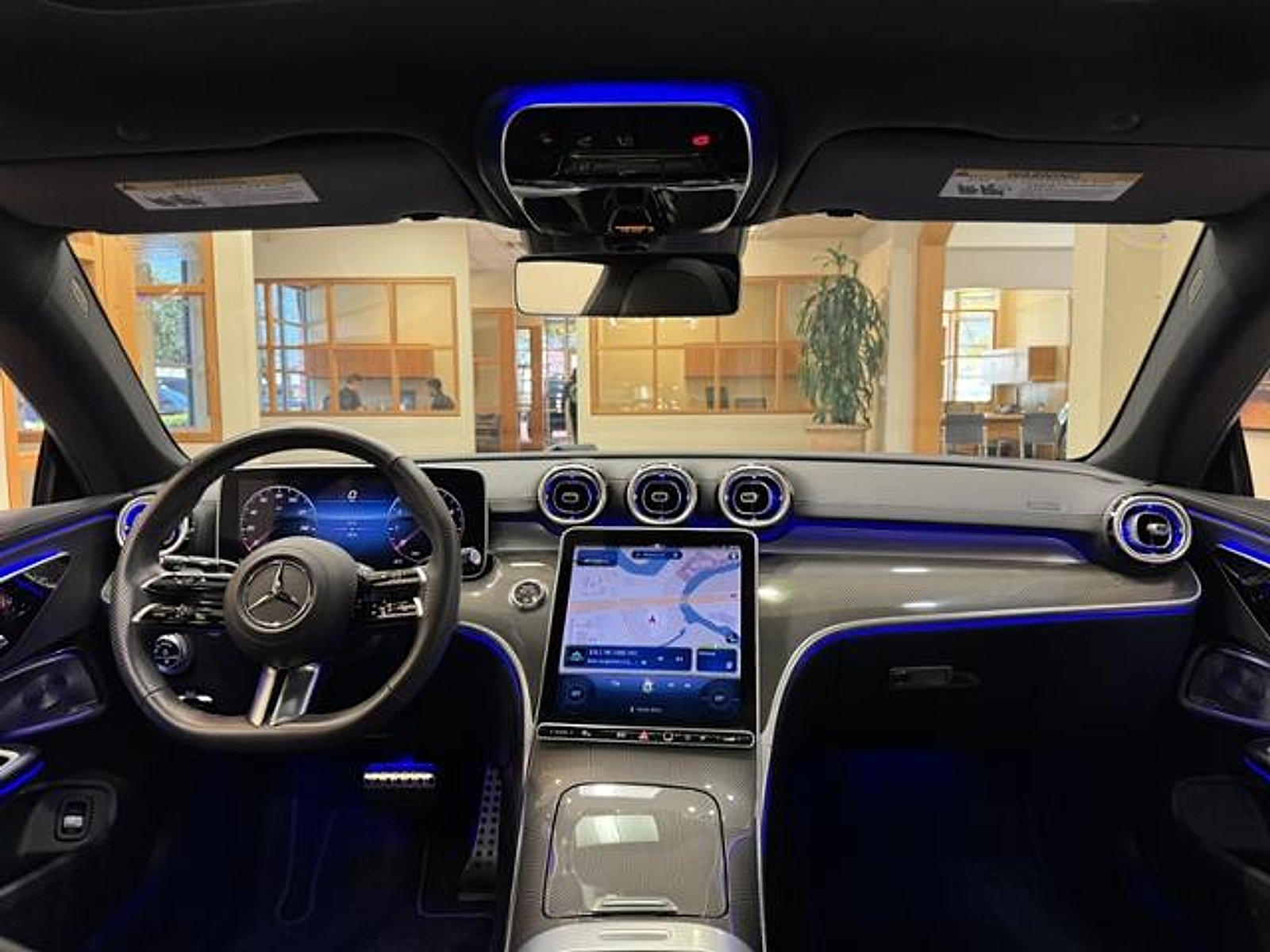 Certified Used 2025 Graphite Grey Metallic Mercedes-Benz 4MATIC® image 12