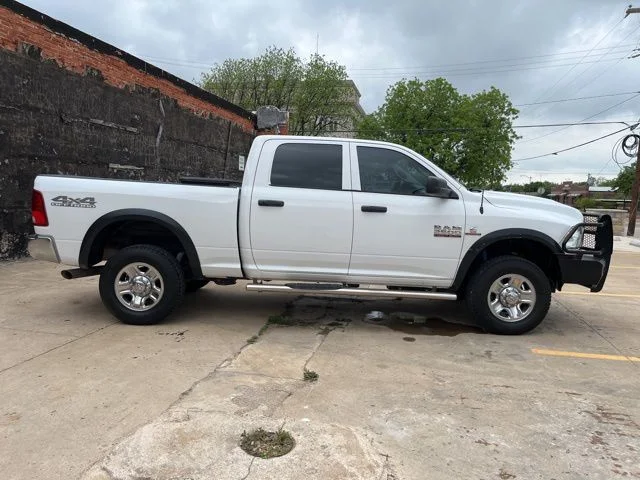 Used 2018 Bright White Clearcoat Ram Tradesman image 9
