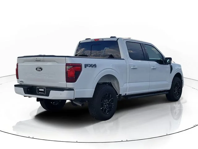 New 2026 Oxford White Ford XLT image 5