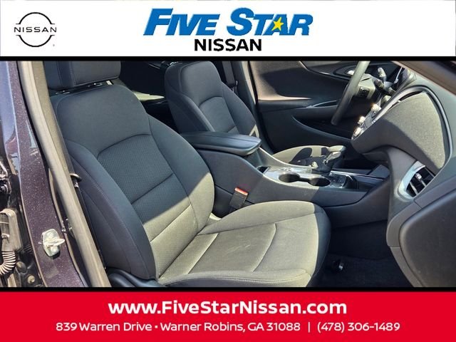 Used 2023 Gray Chevrolet LT image 17