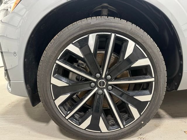 New 2026 Vapour Grey Volvo Ultra image 23