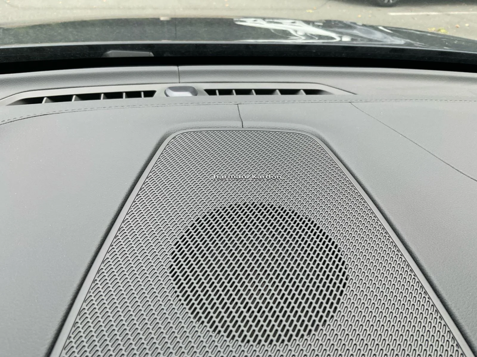New 2026 Denim Blue Metallic Volvo Ultra image 27