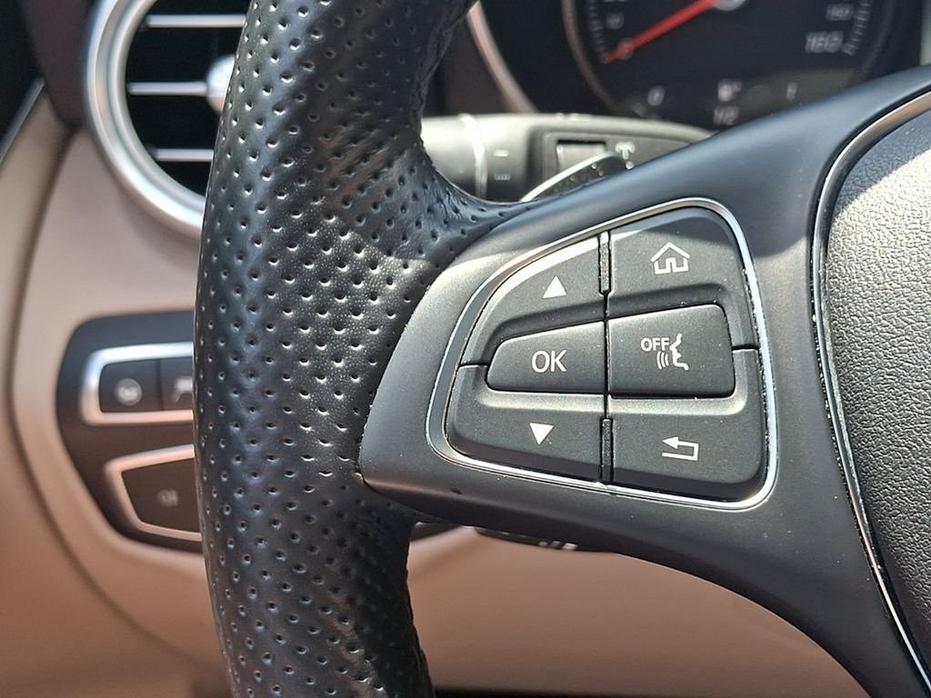Used 2019  Mercedes-Benz GLC 350e image 22