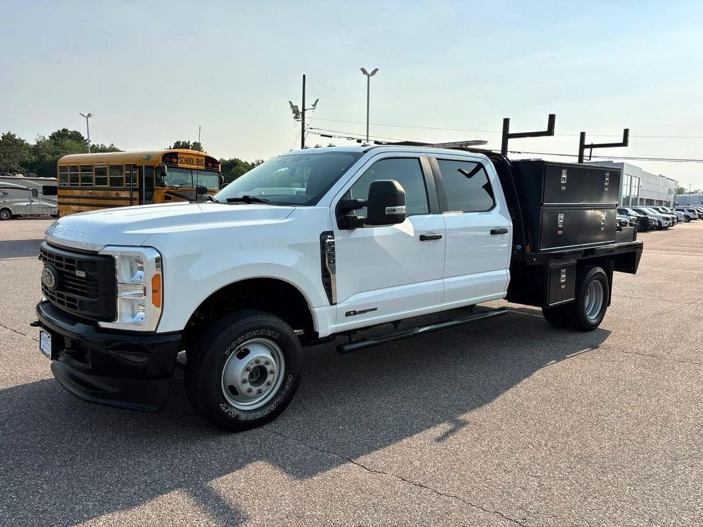 Used 2023 White Ford XL image 7