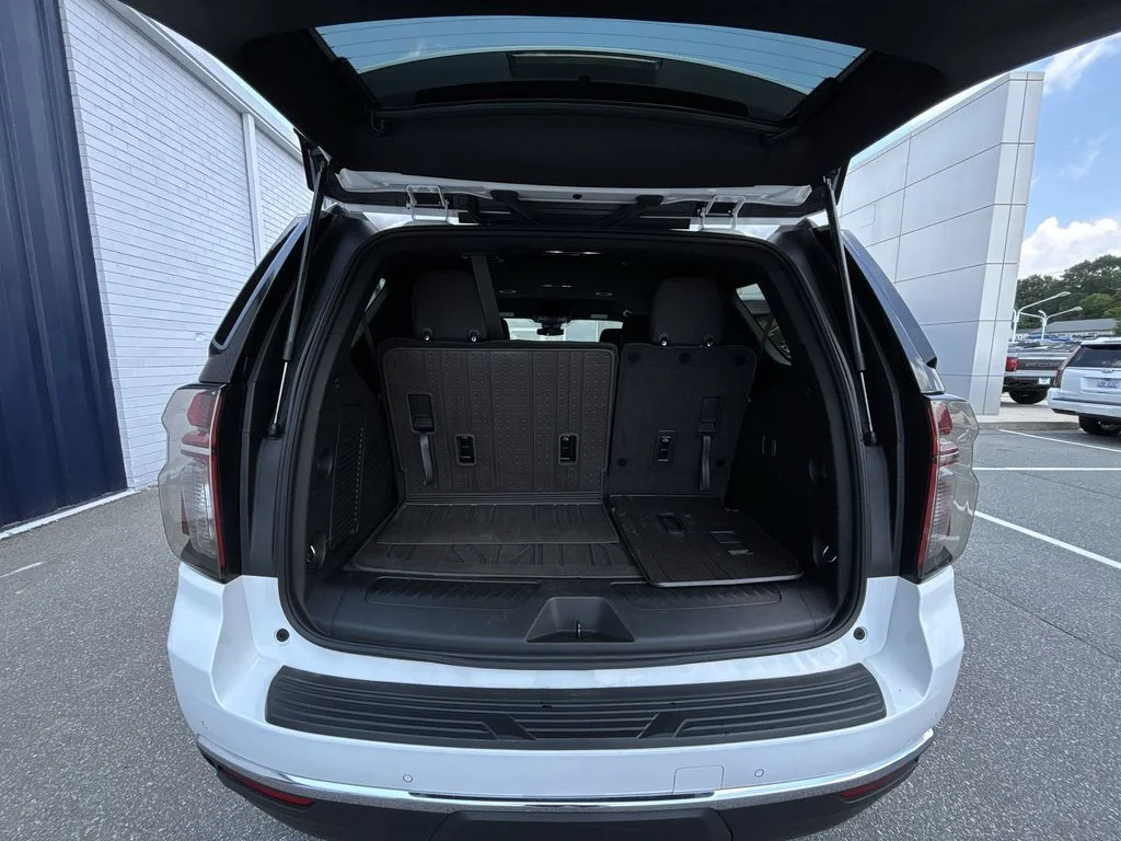 Used 2024 White Chevrolet LS image 21