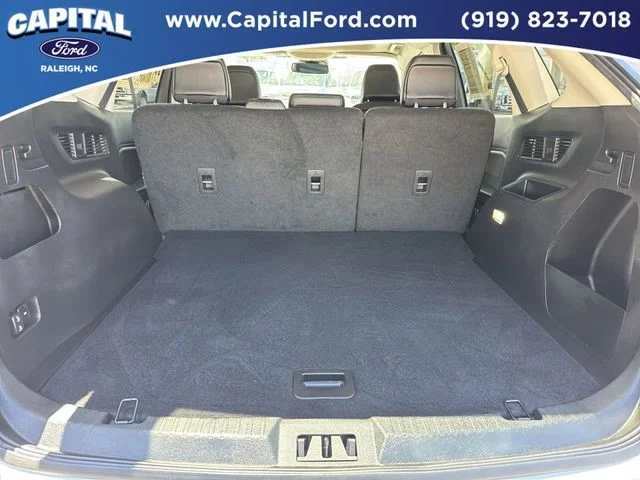 Used 2024 White Ford SEL image 16