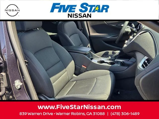 Used 2023 Gray Chevrolet LT image 17