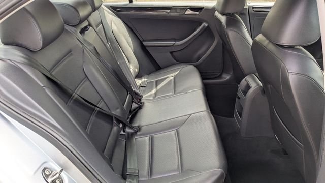 Used 2016 Silver Volkswagen 1.8T SEL image 29
