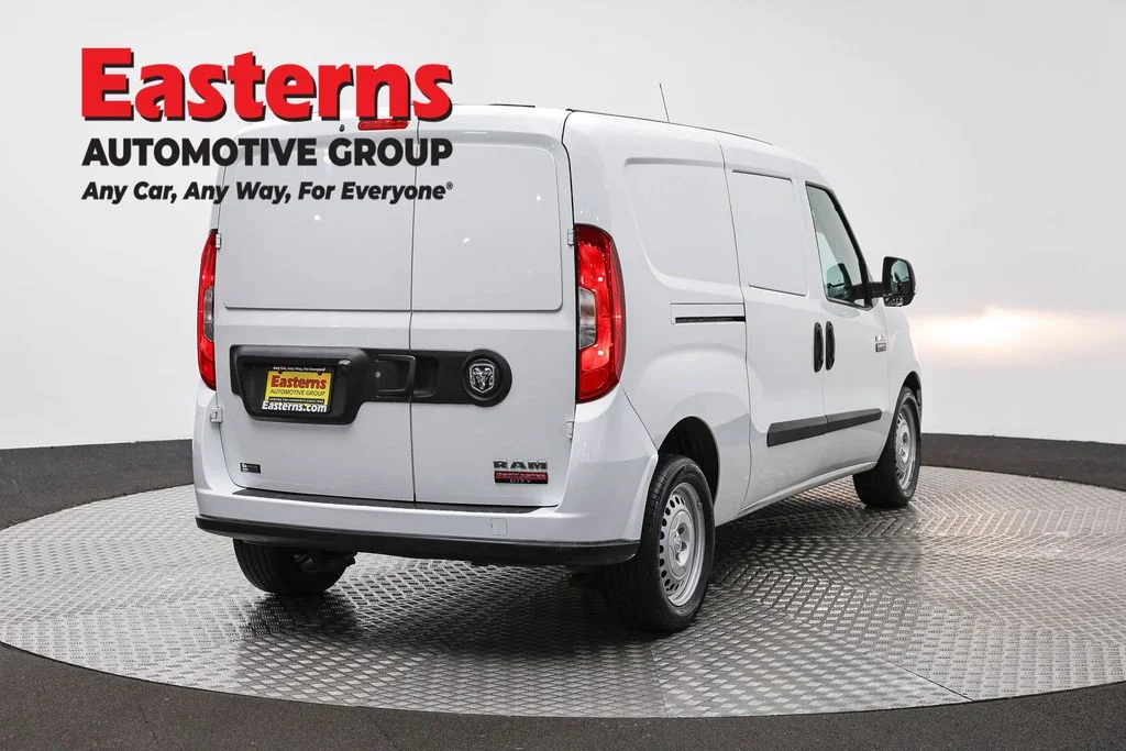 Used 2022 White Ram Base image 5