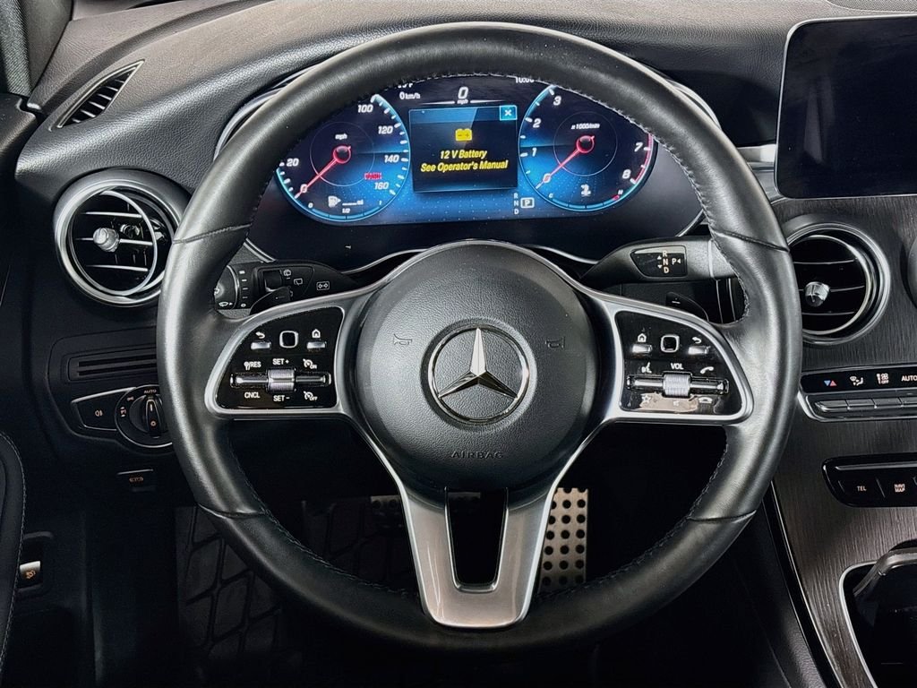 Used 2022 White Mercedes-Benz GLC 300 image 13