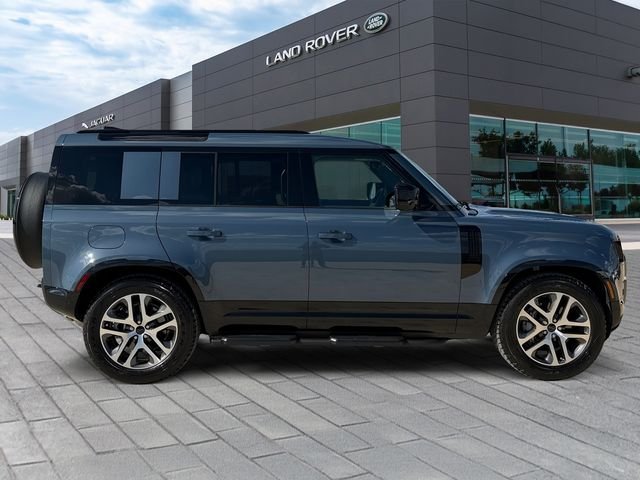 Certified Used 2026 Blue Land Rover X-Dynamic SE image 6