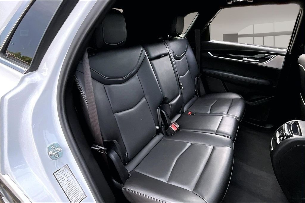 Used 2025 White Cadillac Premium Luxury image 29