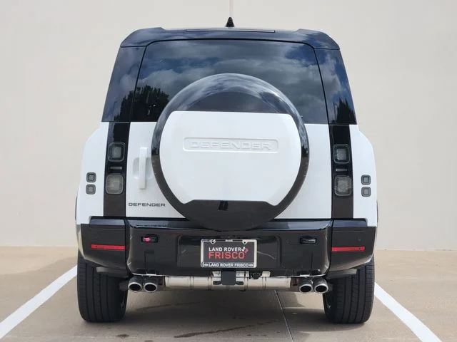 New 2026 Fuji White Land Rover V8 image 6