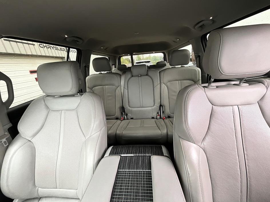 2022 Jeep Wagoneer Series III - Photo 37