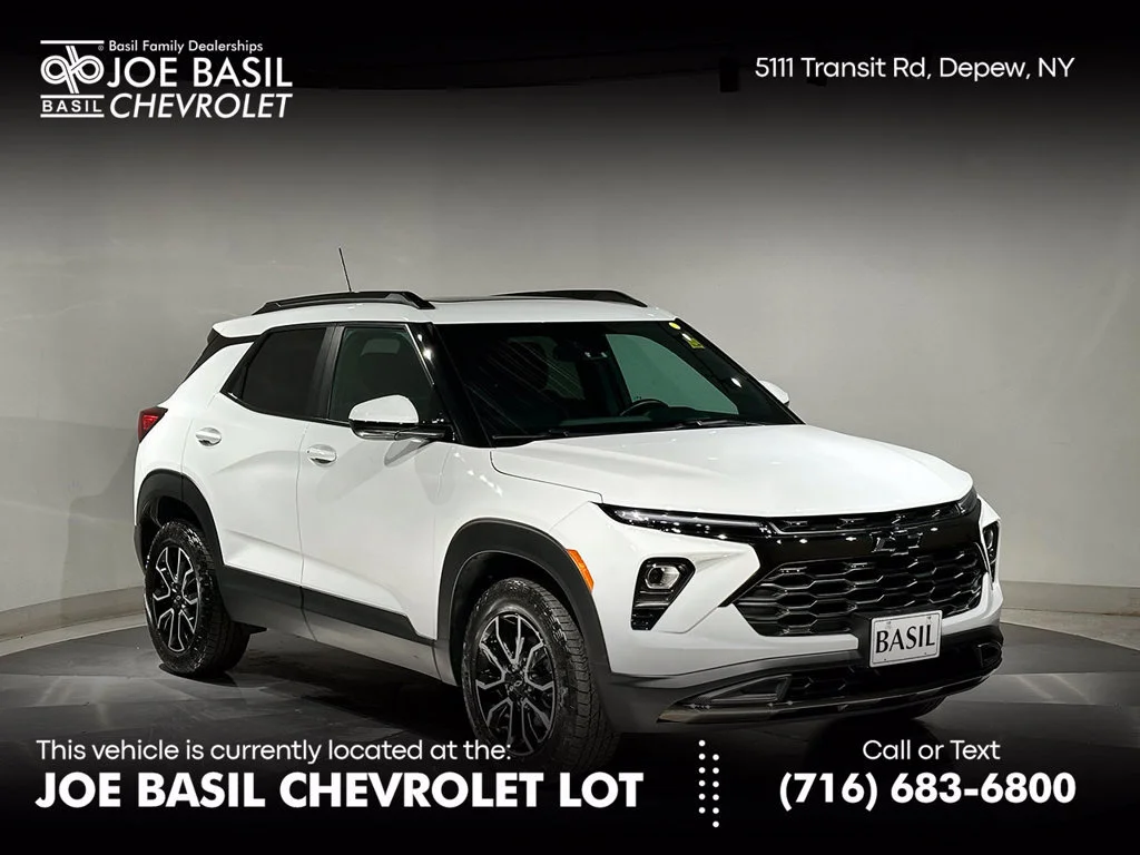 Used 2024 Summit White Chevrolet ACTIV image 1